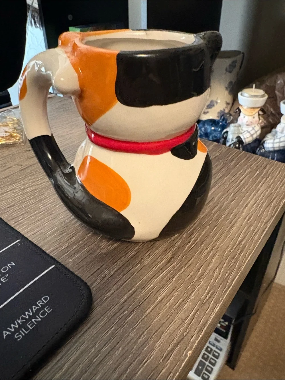 Pier 1 Calico Cat Ceramic mug in Orange, Black, White